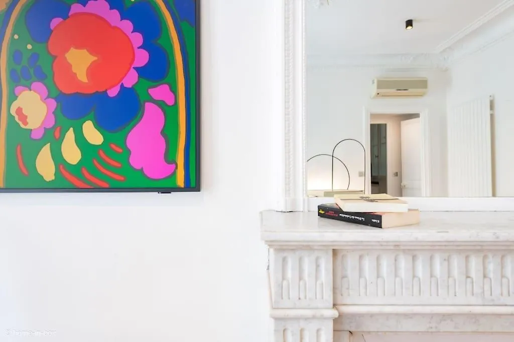 Le Delon - Passy Tour Eiffel A Pied - 5Personnes- Climatisation Apartment Paris