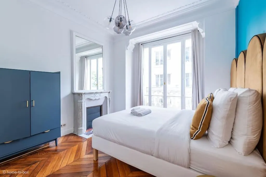 Le Delon - Passy Tour Eiffel A Pied - 5Personnes- Climatisation Apartment Paris